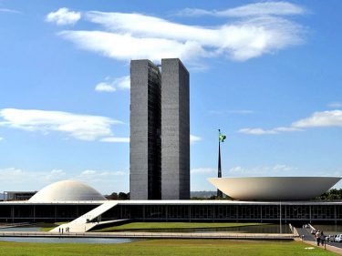 Congresso debate reserva de Bitcoin. E agora?
