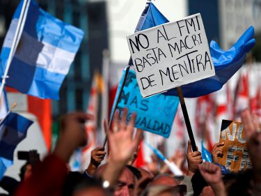 Argentina proíbe exportações em meio a escassez de dólares que pressiona inflação