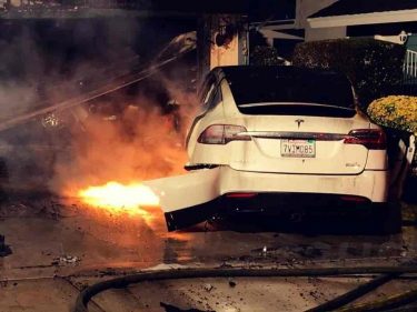 Desenvolvedor do Bitcoin pede banimento de carros da Tesla