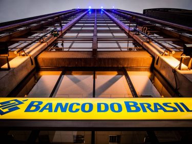 Fundos de investimento possuem 2 vezes o valor do Banco do Brasil em bitcoin
