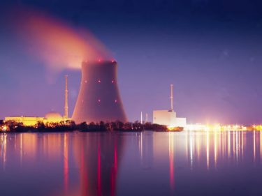 Inimiga das mudanças climáticas e dos ambientalistas, energia nuclear ressurge