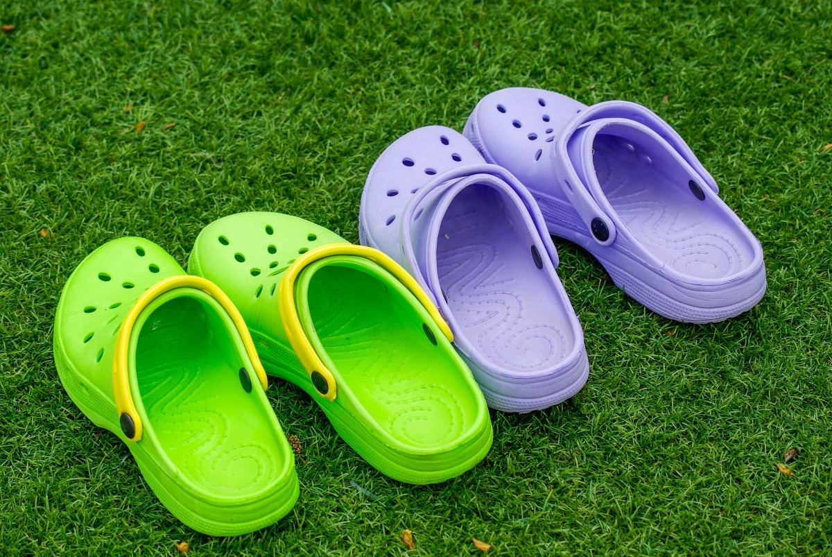 grass, shoe, lawn, play, green, product, shoes, sandals, footwear, ball, crocs, clogs, outdoor shoe