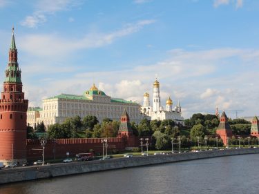 Com petróleo acima de $100, Rússia é quem mais lucra com a guerra