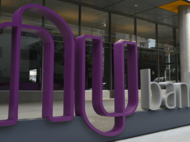 Nubank desaba 11% após primeiro resultado desde o IPO