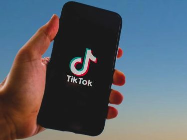 Tiktok muda regras para evitar banimento nos EUA