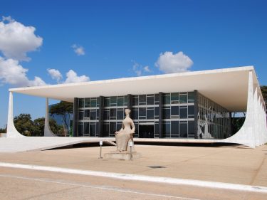 Alexandre de Moraes suspende decreto que reduzia o IPI