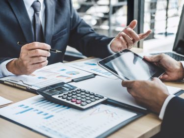 Projeto do governo deve isentar do IR investidores estrangeiros