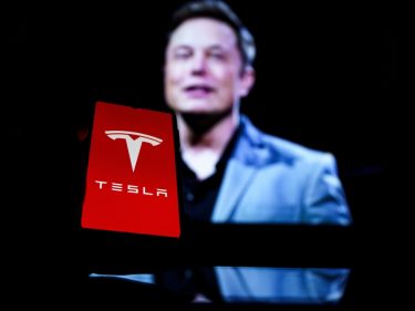 Ex-namorada pede R$ 50 mil por foto rara de Elon Musk