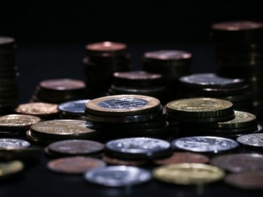 Governo deve gastar R$200 bilhões fora do Teto em 2022