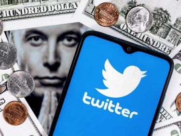 Elon Musk volta atrás e quer comprar Twitter por US$ 40 bilhões