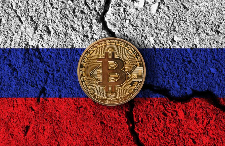 Bitcoin,Crypto,Currency,Coin,With,Cracked,Russia,Flag.,Crypto,Restrictions União Europeia