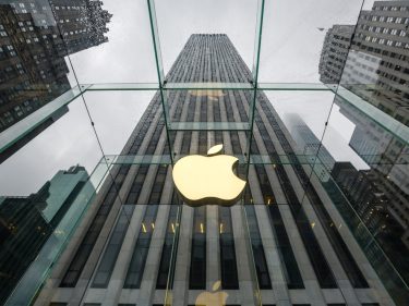 Para fugir da China, Apple começa a fabricar iphone no Brasil