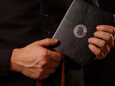 Fiéis da Universal perderam quase R$ 9 milhões em bitcoins