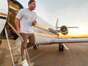 Wesley Safadão tem jatinho de R$46 milhões bloqueado em caso de Sheik dos Bitcoins
