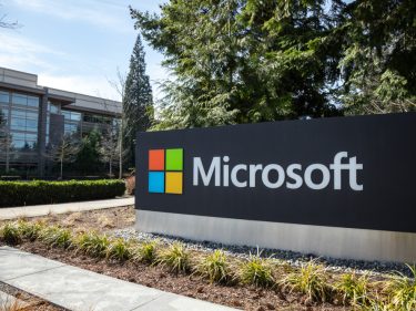 <strong>Microsoft deve demitir 10 mil funcionários</strong>