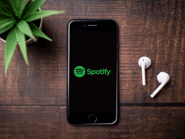<strong>Com 13 anos seguidos de prejuízo, Spotify anuncia demissões </strong>