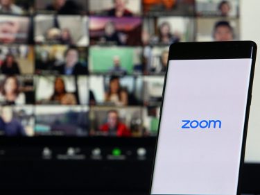 CEO da Zoom corta seu salário em 98% e fica US$200 milhões mais rico