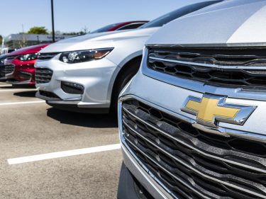 GM anuncia parada na produção por falta de demanda