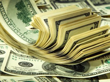 Fim do dólar? Yuan chinês ultrapassa euro no mercado financeiro