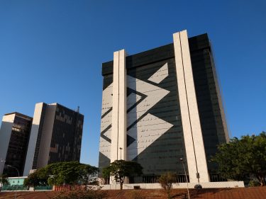 BB e Caixa fazem transação de título público fracionado no Drex