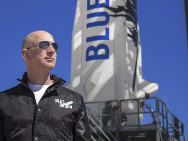 Bezos e Blue Origin são escolhidos pela NASA para levar o homem de volta à lua