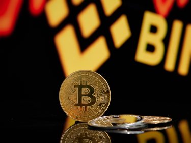 Binance demite 12% dos funcionários em um mês