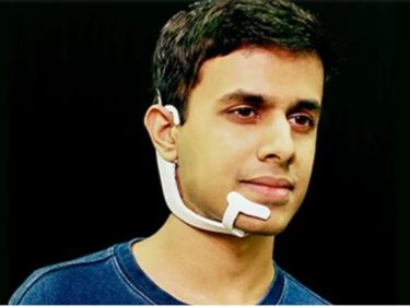 Estudante do MIT inventa dispositivo de telepatia e tem internet inteira na cabeça