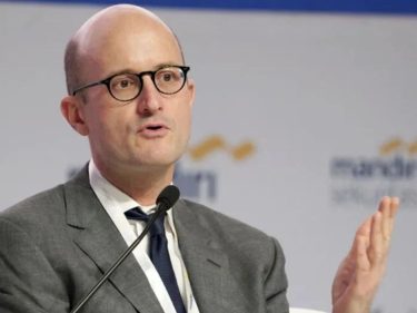 Dólar a US$ 4,5 e Brasil será a nova Suíça; quem é Robin Brooks, o ‘Careca do Goldman’?