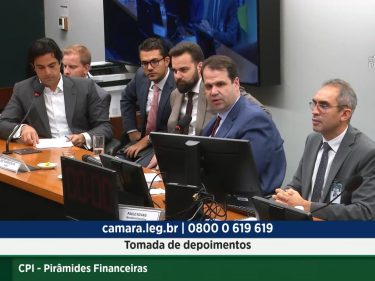 Binance na CPI das pirâmides financeiras, e nos EUA passa por demissões