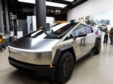 Cybertruck da Tesla, de Elon Musk, é lançado após 4 anos