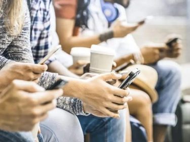 Millennials têm uma fortuna de US$12 trilhões. Fruto de esforço, dedicação e herança.