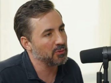 Essa pessoa ganhou US$ 75 milhões com NFTs e sumiu