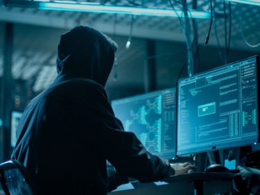 Nome, e-mail e endereço de 100 mil usuários da Gemini e Binance estão à venda na Dark Web