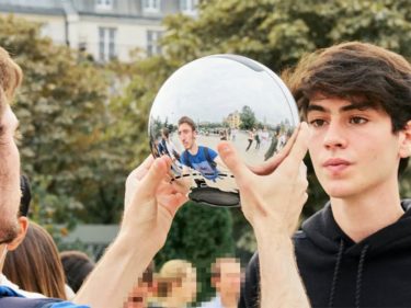 Mais de 150 mil brasileiros cederam íris por criptomoedas no último mês