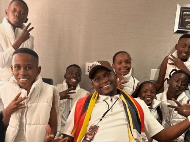 Criptomoeda social HypersKids visa apoiar crianças na África