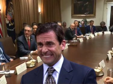 Trump reúne secretários de gabinete e resultado é um episódio do ‘The Office’