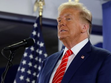 Projeto cripto de Trump distribui US$ 4 milhões para investidores
