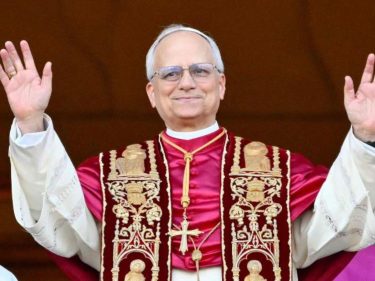 Investidores cripto ganham até 11.011% ao acertar novo papa