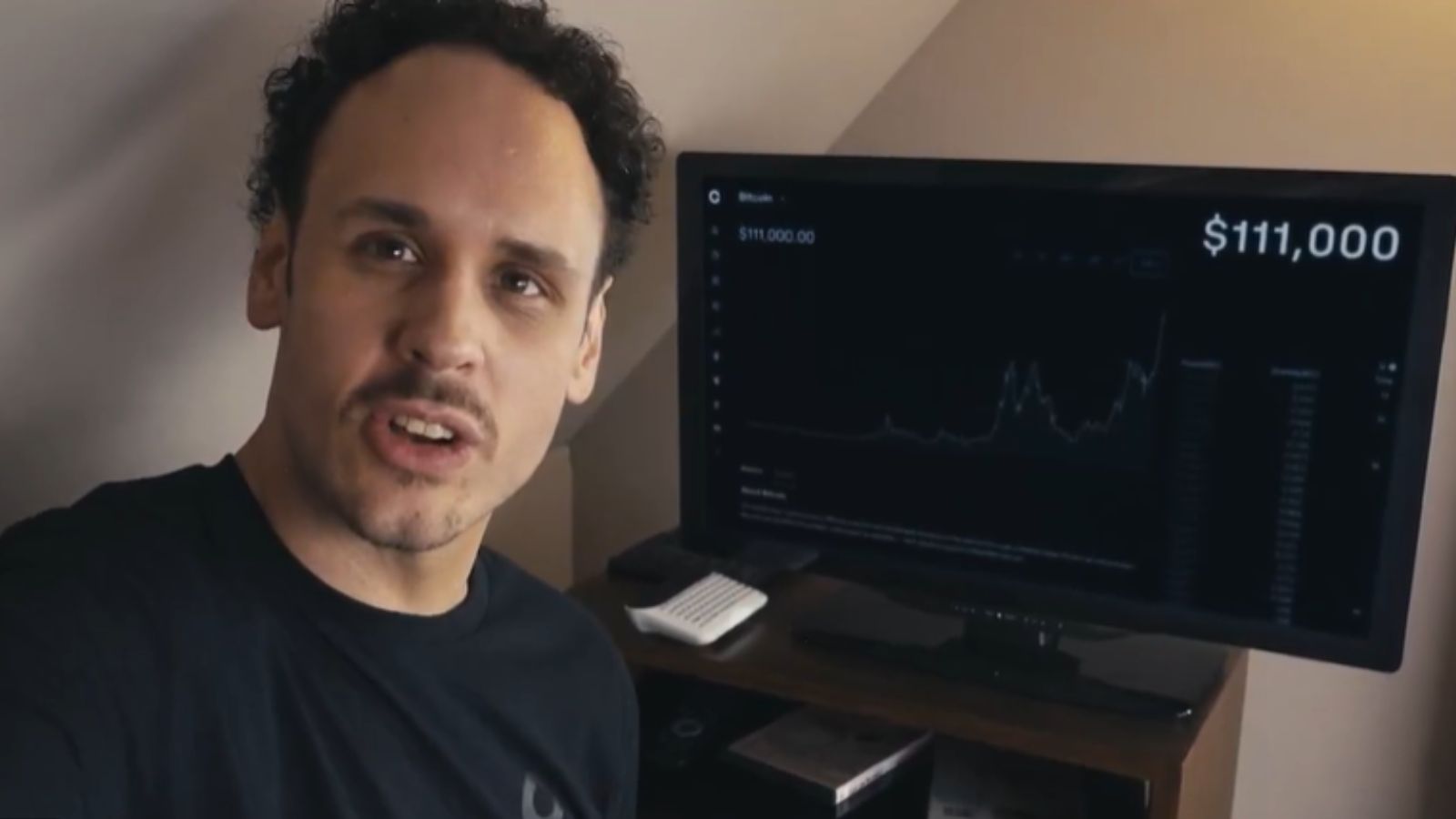 Bitcoiner da live de comemoração dos US$ 111 volta a comemorar em US$ 111 mil