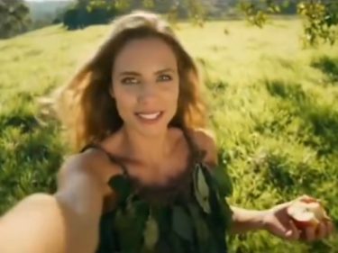 Influencers da Bíblia, mulheres pedindo PIX e cangurus: Veo 3 ganha força em redes sociais