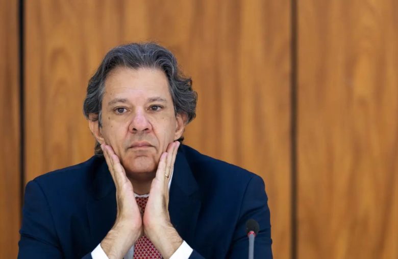 Mercado cripto aumento IOF Fernando Haddad Ministério Fazenda Brasil criptomoedas