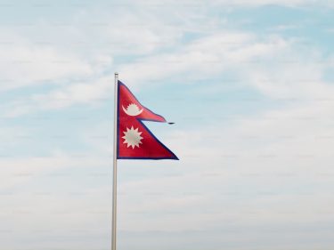 Protestos no Nepal expõem risco de governos autoritários e reforçam necessidade de autocustódia