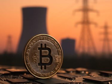 Musk volta a defender o Bitcoin e reacende debate sobre escassez e energia