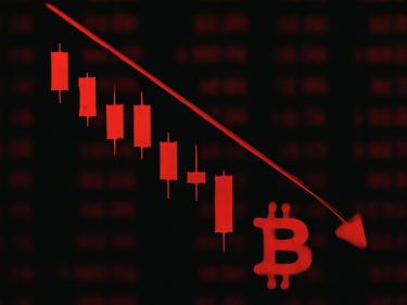Bitcoin perde fôlego e testa US$ 66 mil em meio à alta do medo no mercado