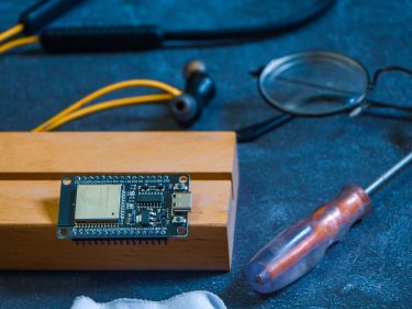 Por que a OpenAI está roubando talentos da Apple em hardware