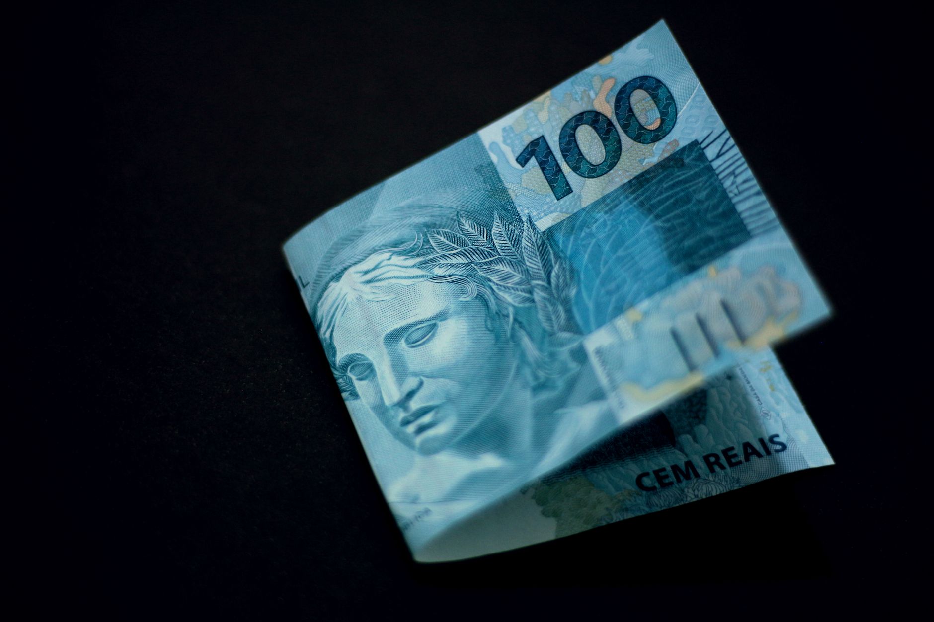 IPCA abaixo do esperado em junho: o que muda para o dólar e os juros